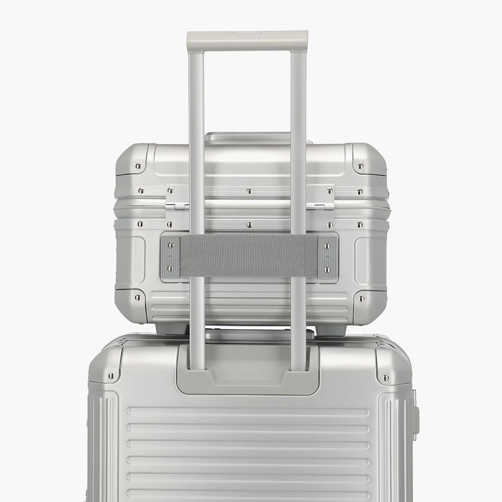 Travelite – Next 2.0 Beautycase i aluminium - Bild 9